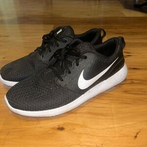 Nike Roshe Run Golf Shoes Black & White